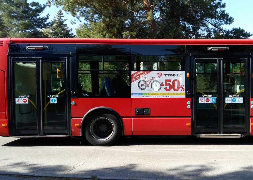 Reklamní plocha na autobusu